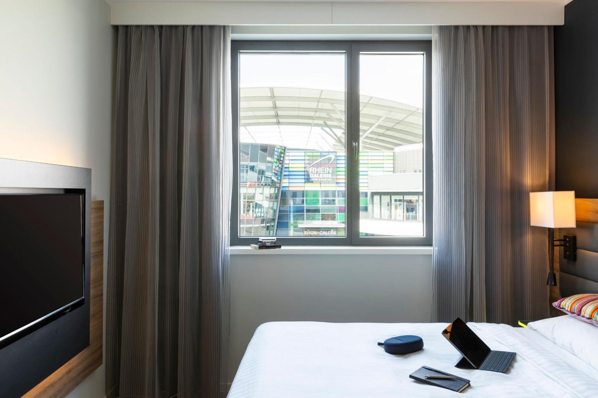 Moxy 4* Ludwigshafen am Rhein